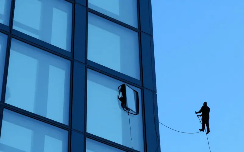 Glas- & Fensterreinigung in Berlin – Blitzblank